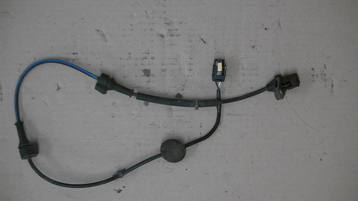 NEW Genuine Suzuki CELERIO Speed ABS Sensor Front Left 56220-84M00