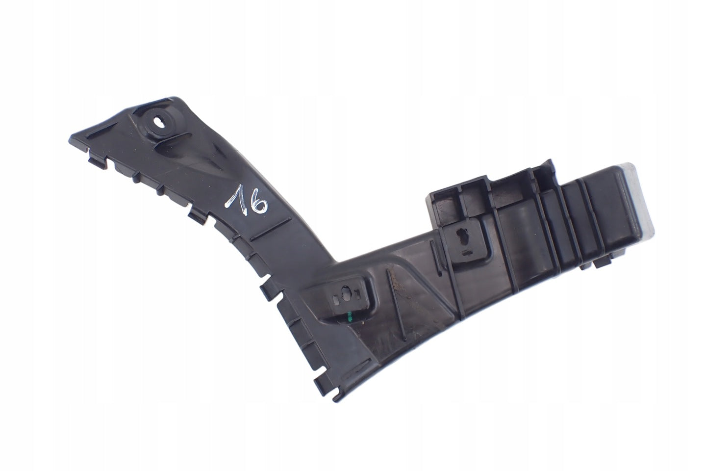 NEW Genuine Suzuki SX4 REAR Bumper Wing Bracket LEFT 71822-79J00