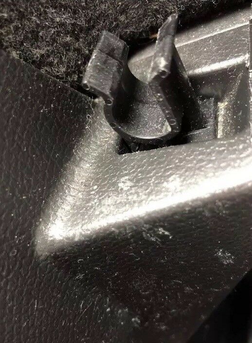 NEW Genuine Suzuki SWIFT 2010-16 FALSE FLOOR BOOT Shelf PLASTIC CLIP 76215-74G00