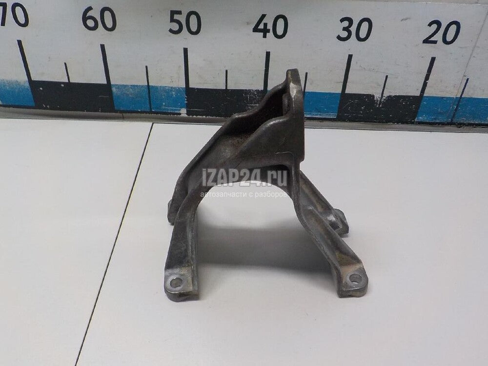 NEW Genuine Suzuki GRAND VITARA XL-7 LEFT ENGINE MOUNT BRACKET 11651-52D00