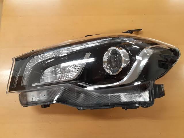 NEW Genuine Suzuki S-CROSS Headlight Head Lamp LED LEFT SIDE 35320-64RB3