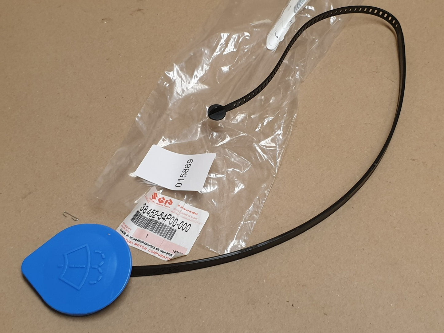 NEW Genuine Suzuki VITARA 2015-> WASHER BOTTLE CAP TOP + Level gauge 38452-54P00