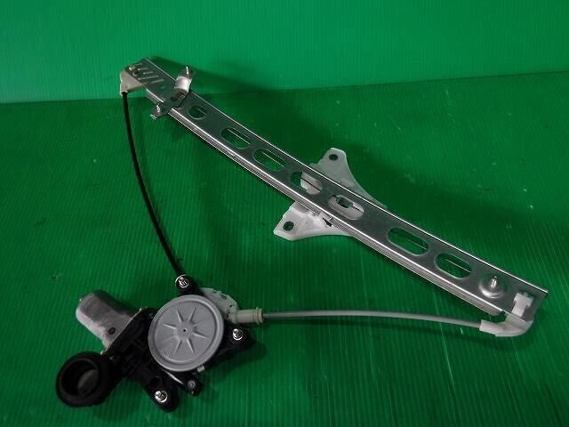 NEW Genuine Suzuki SWIFT 2011-2016 Front WINDOW MOTOR & Regulator RIGHT 83401-71L12