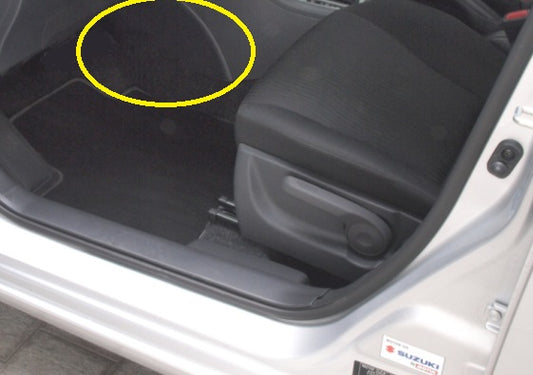 NEW Genuine Suzuki SWIFT 2011-16 INTERIOR CONSOLE TRIM Left 75841-68L01-5PK