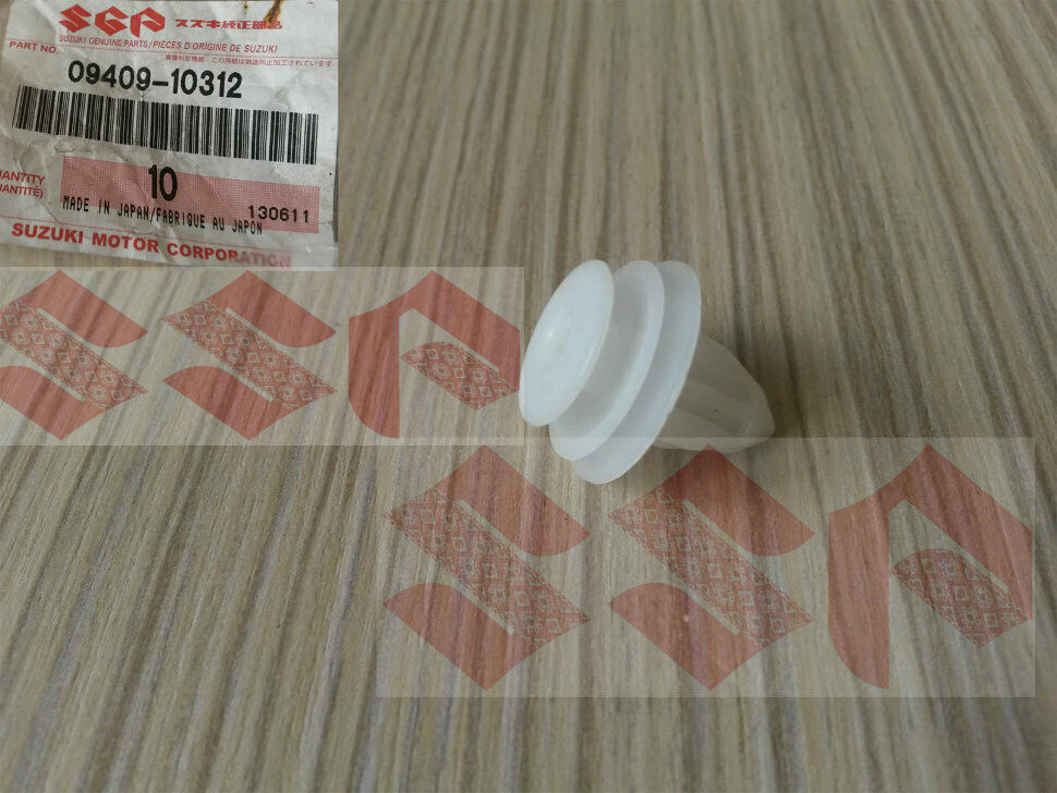 NEW Genuine Suzuki INTERIOR DOOR CARD TRIM CLIPS WHITE 09409-10312 PACK OF 10